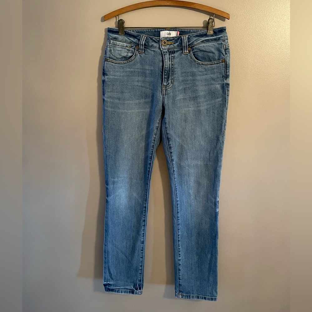 Cabi Women’s High Waist Straight Leg Jamie Slim Chino Medium Wash Jeans Size 4